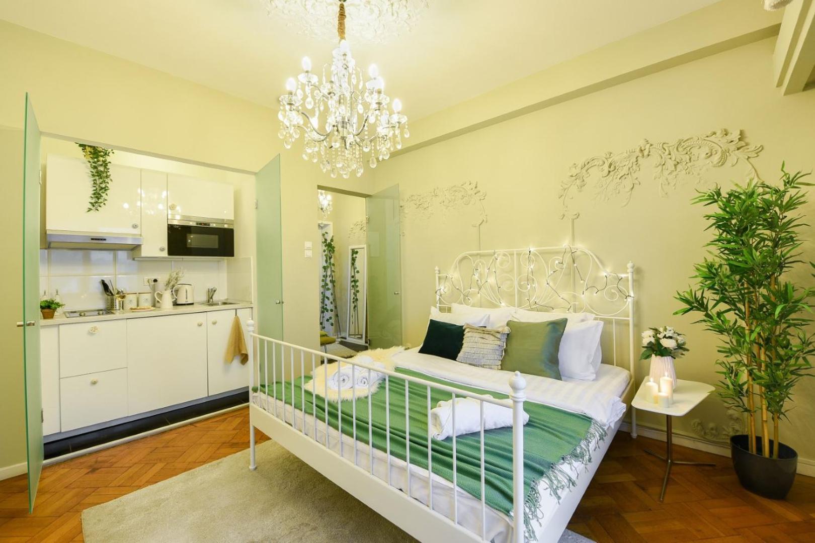 Cozy Studio Overlooking The Old Town Bükreş Dış mekan fotoğraf